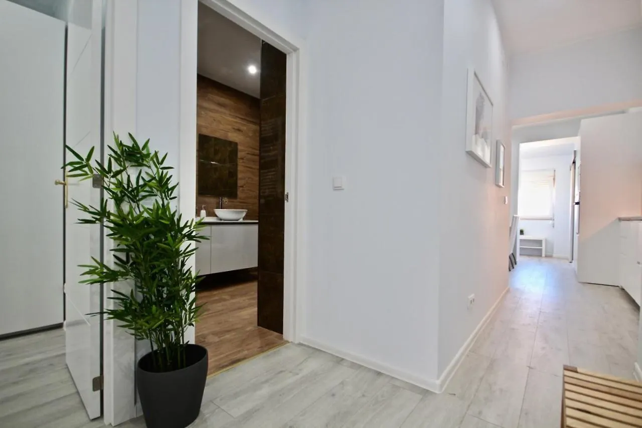 Akicity Arroios Bronze Lisbon Apartment